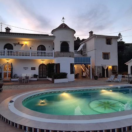 Bed and Breakfast Casa Estrella De Salia Alcaucín Exterior foto